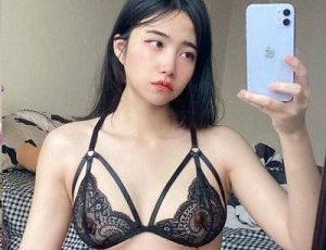 Bạn trai cũ của Thúy Vy đã truyền cảm hứng tình dục cho cô ấy